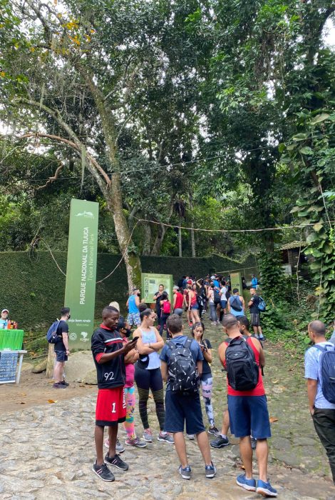 Trilha para a Pedra da Gávea