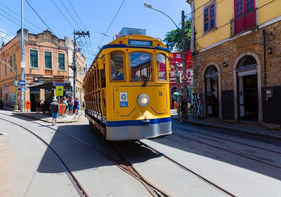 Santa Teresa é um verdadeiro tesouro arquitetônico, histórico e cultural do Rio de Janeiro. Além disso, neste passeio você terá uma das vistas mais privilegiadas e Instagramáveis de toda a cidade. @7quedasviagens