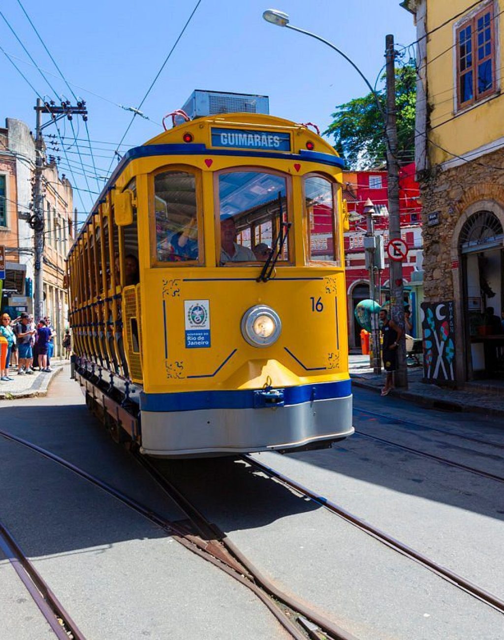 Santa Teresa é um verdadeiro tesouro arquitetônico, histórico e cultural do Rio de Janeiro. Além disso, neste passeio você terá uma das vistas mais privilegiadas e Instagramáveis de toda a cidade. @7quedasviagens